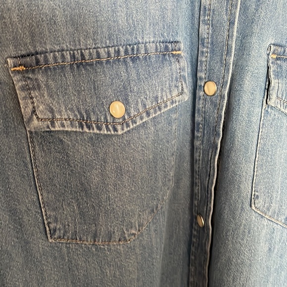 GAP Denim shirt - Picture 2 of 8